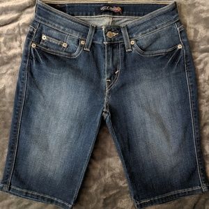 Levi's Low-rise Bermuda Shorts